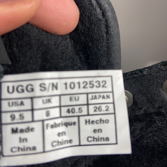 Ugg Bethany Lace up Boot size 9.5 - Picture 4 of 11